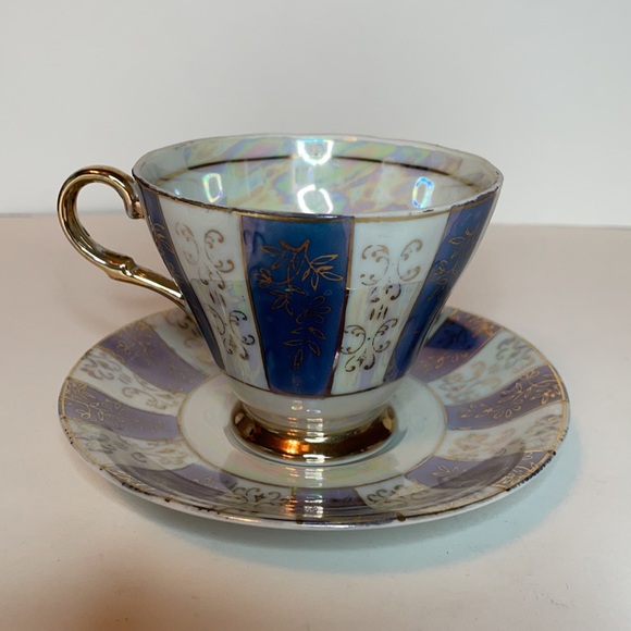 Iridescent tea cup and saucer set Japan - Picture 2 of 6